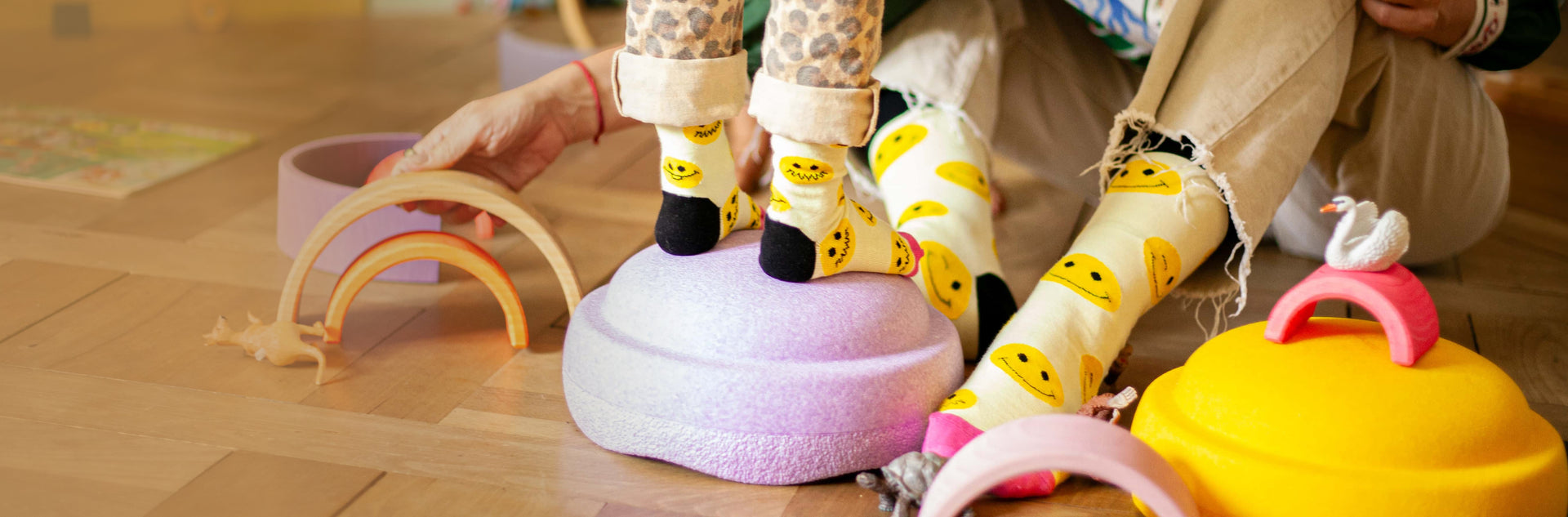 Full banner background image