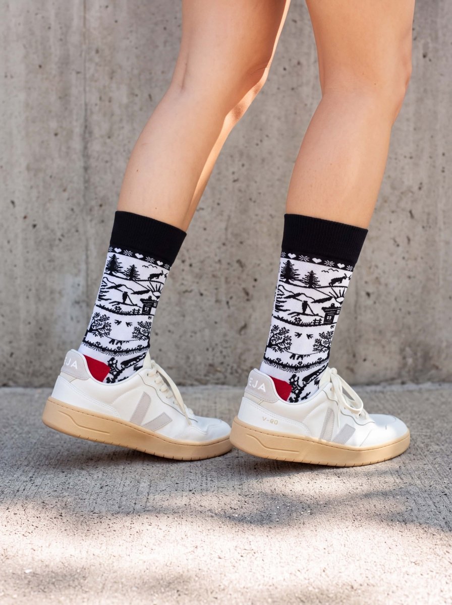 Bunte Socken Swiss Silhouette von DillySocks