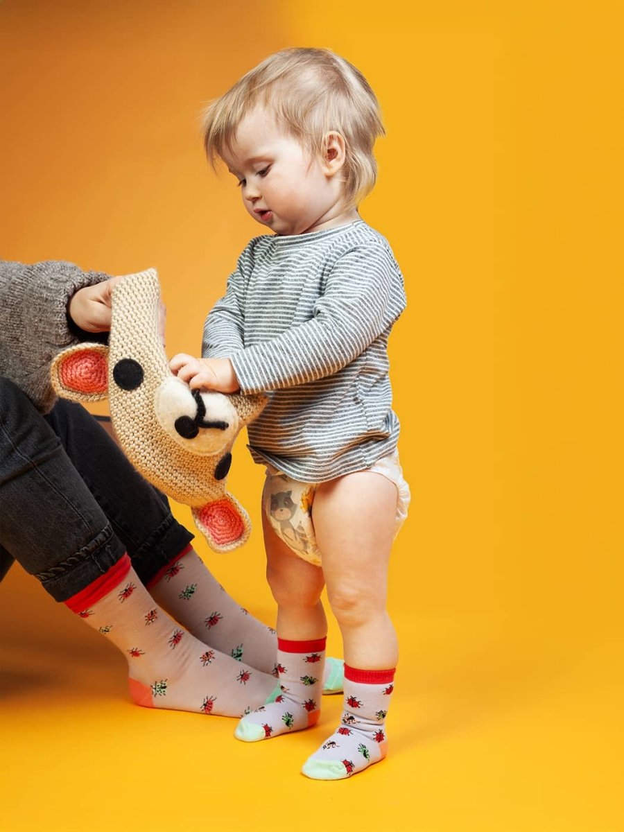 Kindersocken Lil Buzzing Beetles von DillySocks