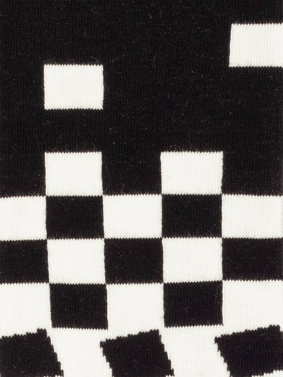 Short Crumbling Chess