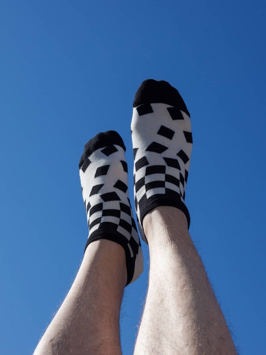 Sneakersocken Short Crumbling Chess von DillySocks