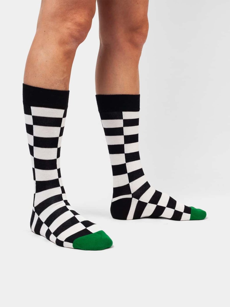 Socken Chessboard Visions von DillySocks