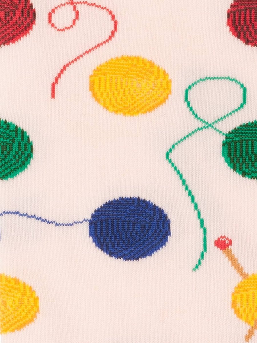 Colorful Knots
