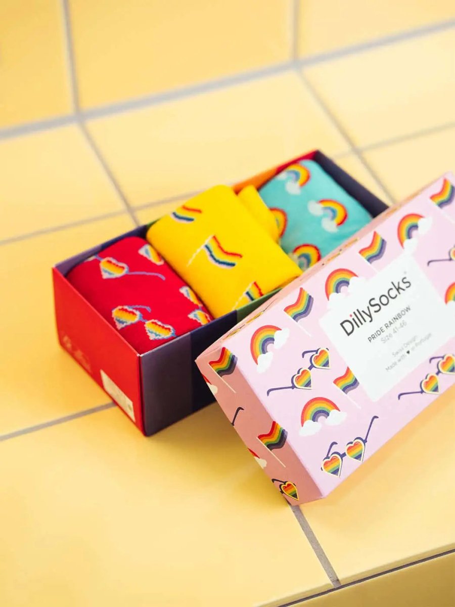 Socken - Geschenkbox Pride Rainbow (3er Box) von DillySocks