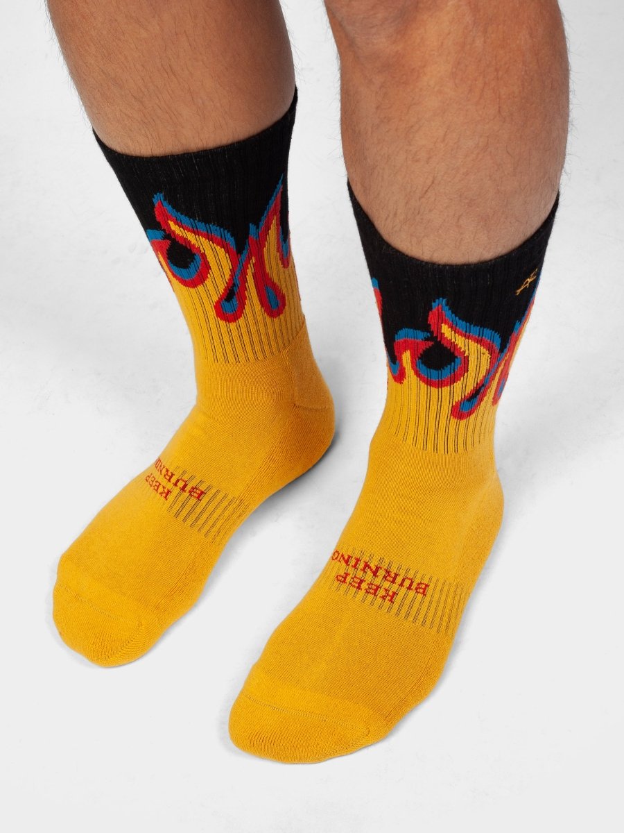 Socken Keep Burning. <br> Andri Ragettli Drop von DillySocks