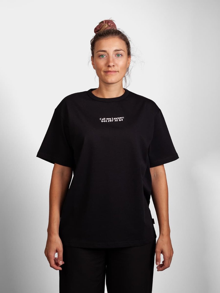 T-Shirts Call My Lawyer von DillySocks